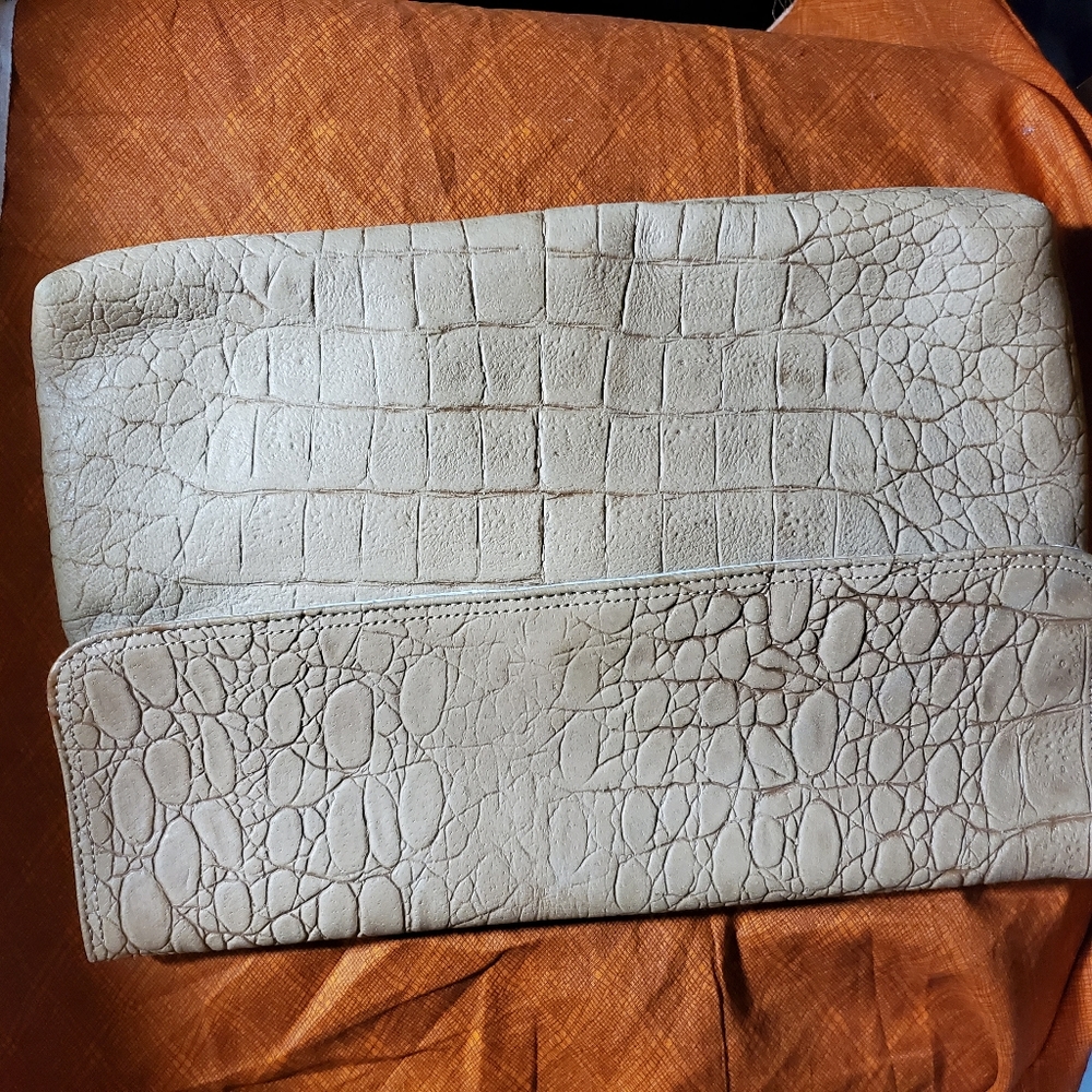 Toni Genuine leather purse